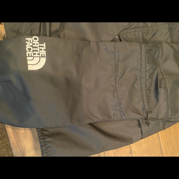 Brand new North Face “ jacket “ - Picture 9 of 15